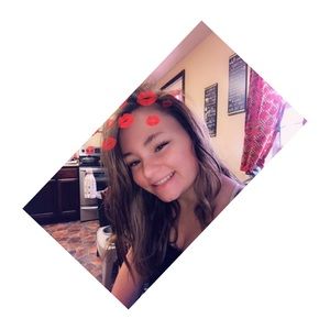 Meet your Posher, Gabrielle